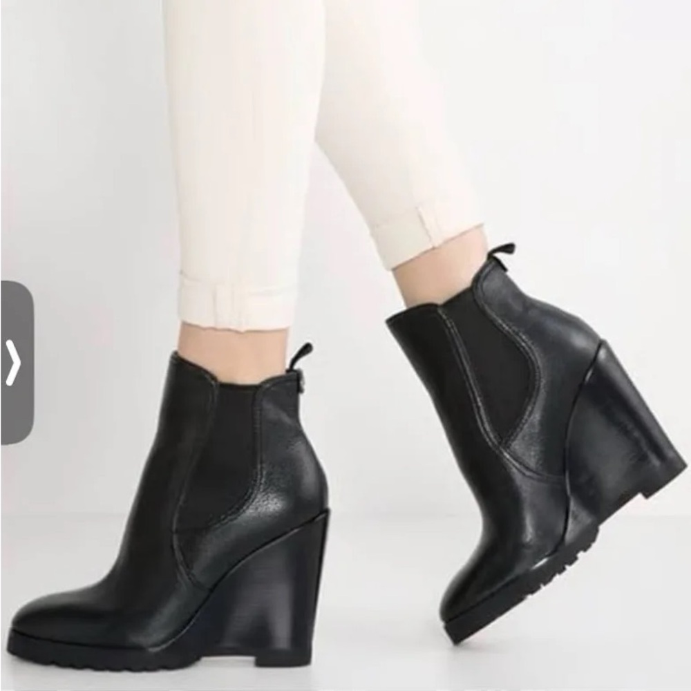 Michael Kors - Leather Wedge Booties - Size 5.5